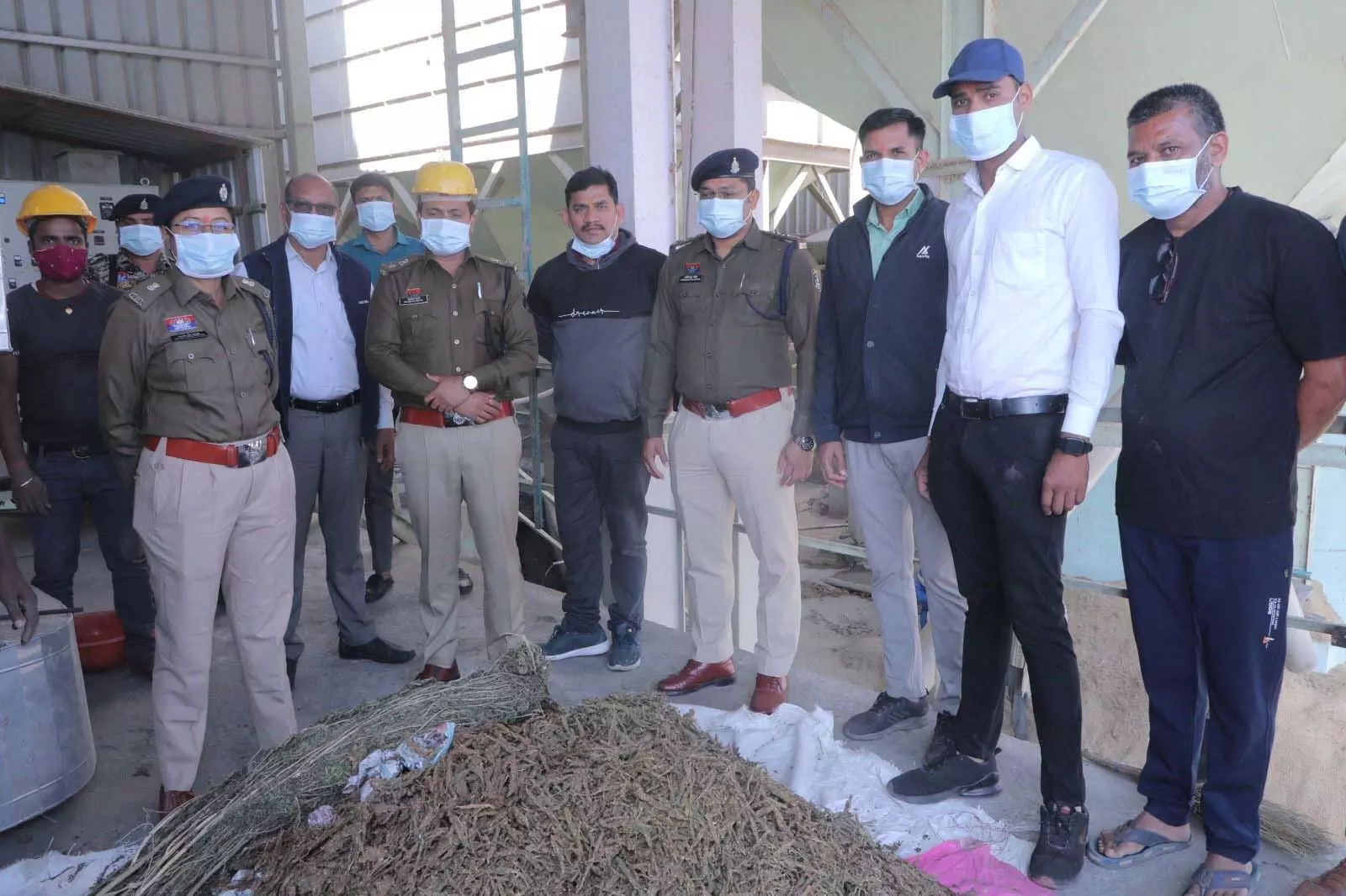 नशे के खिलाफ बड़ी कार्रवाई, 20.54 लाख की ब्राउन शुगर, गांजा व टेबलेट का नष्टीकरण नशे के खिलाफ बड़ी कार्रवाई, 20.54 लाख की ब्राउन शुगर, गांजा व टेबलेट का नष्टीकरण