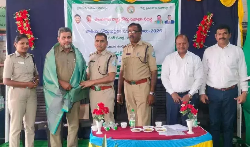 RTC ड्राइवरों को बिना दुर्घटना के सेवाएं देनी चाहिए: DTO वेणुगोपाल RTC ड्राइवरों को बिना दुर्घटना के सेवाएं देनी चाहिए: DTO वेणुगोपाल