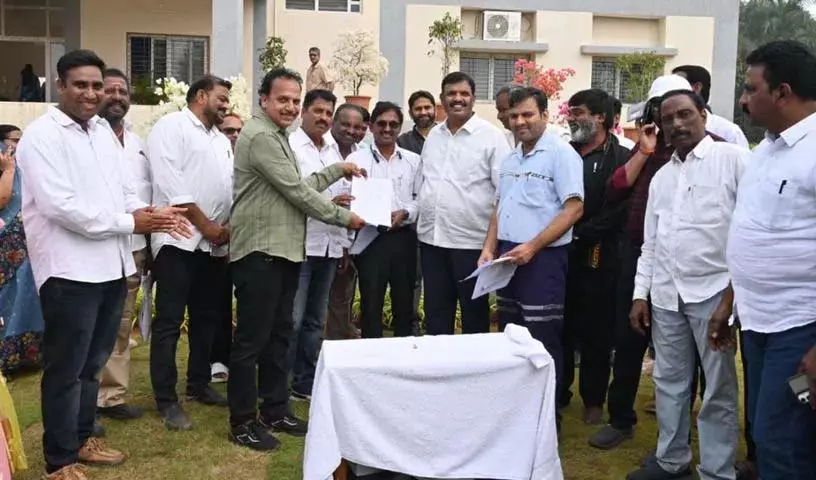 हम कोयला उत्पादन और ट्रांसपोर्टेशन के लक्ष्य को पार कर लेंगे: GM M. Salem Raju हम कोयला उत्पादन और ट्रांसपोर्टेशन के लक्ष्य को पार कर लेंगे: GM M. Salem Raju