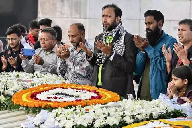 खालिदा ज़िया के निधन पर Saudi Arabia ने जताया शोक: किंग सलमान ने भेजा संवेदना संदेश खालिदा ज़िया के निधन पर Saudi Arabia ने जताया शोक: किंग सलमान ने भेजा संवेदना संदेश