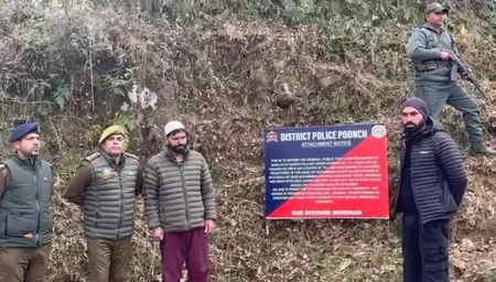 जम्मू-कश्मीर: पाकिस्तान में बैठे आतंकवादी रफीक नाई की पुंछ की संपत्ति को किया जब्त जम्मू-कश्मीर: पाकिस्तान में बैठे आतंकवादी रफीक नाई की पुंछ की संपत्ति को किया जब्त