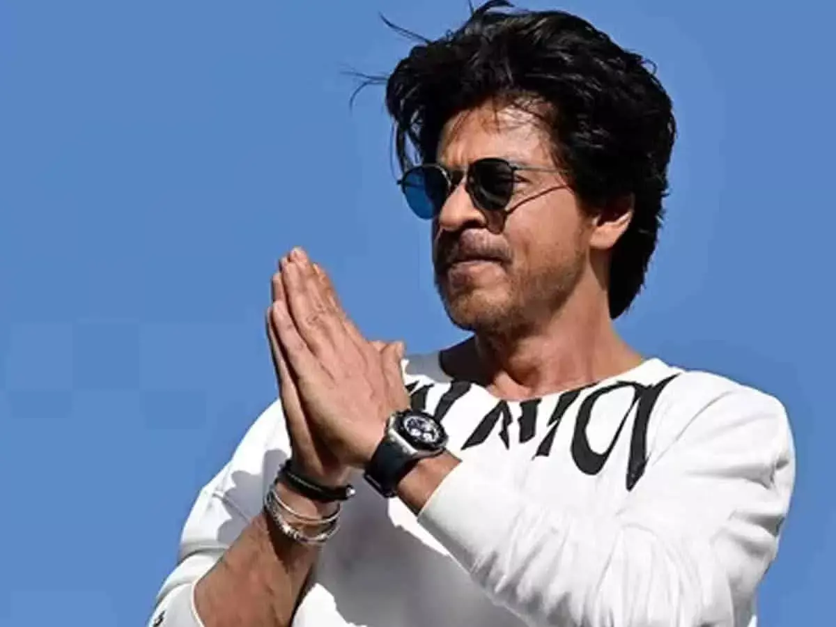 हिंदू संत ने IPL टीम के बांग्लादेशी क्रिकेटर को साइन करने पर शाहरुख की आलोचना हिंदू संत ने IPL टीम के बांग्लादेशी क्रिकेटर को साइन करने पर शाहरुख की आलोचना