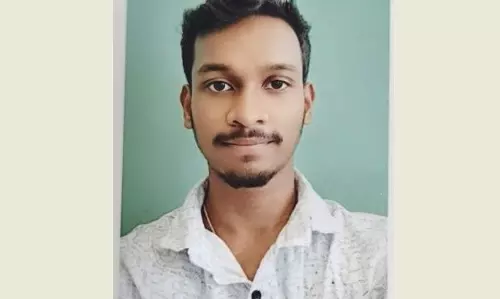 Sundargarh में सालाना स्पोर्ट्स मीट के दौरान स्टूडेंट बेहोश होकर गिरा, मौत Sundargarh में सालाना स्पोर्ट्स मीट के दौरान स्टूडेंट बेहोश होकर गिरा, मौत