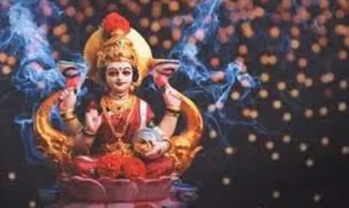 Shukrawar Ke Upay: साल के पहले शुक्रवार मां लक्ष्मी को प्रसन्न करने के लिए करें ये 5 महाउपाय, पूरे साल धन से भरी रहेगी तिजोरी! Shukrawar Ke Upay: साल के पहले शुक्रवार मां लक्ष्मी को प्रसन्न करने के लिए करें ये 5 महाउपाय, पूरे साल धन से भरी रहेगी तिजोरी!