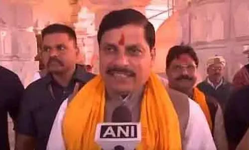 MP : CM ने नए साल पर त्रिपुर सुंदरी मंदिर में पूजा-अर्चना की