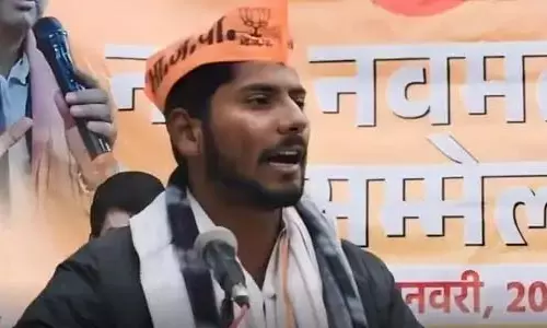 भाजपा पार्षद के बेटे ने दरोगा को थप्पड़ जड़ दिया, बड़ी संख्या में भाजपाई थाने पहुंचे भाजपा पार्षद के बेटे ने दरोगा को थप्पड़ जड़ दिया, बड़ी संख्या में भाजपाई थाने पहुंचे