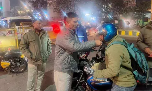 NY ईव पर शहर में ट्रैफिक नियमों के उल्लंघन में तीन गुना बढ़ोतरी देखी गई