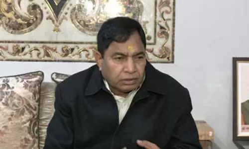 बांग्लादेशी खिलाड़ी को आईपीएल टीम में शामिल करने का विरोध तेज, देवकीनंदन ठाकुर के बाद भाजपा सांसद ने उठाए सवाल बांग्लादेशी खिलाड़ी को आईपीएल टीम में शामिल करने का विरोध तेज, देवकीनंदन ठाकुर के बाद भाजपा सांसद ने उठाए सवाल