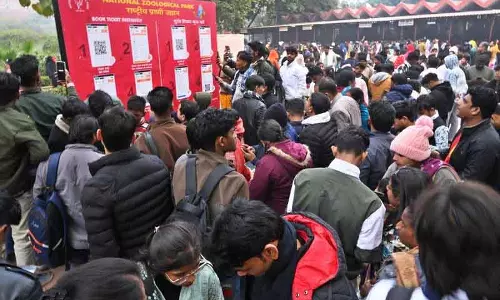नए साल के दिन 25,000 से ज़्यादा लोग Delhi चिड़ियाघर घूमने आए