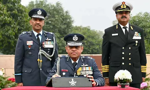 एयर मार्शल नागेश कपूर ने IAF के वाइस चीफ ऑफ एयर स्टाफ का पदभार संभाला एयर मार्शल नागेश कपूर ने IAF के वाइस चीफ ऑफ एयर स्टाफ का पदभार संभाला