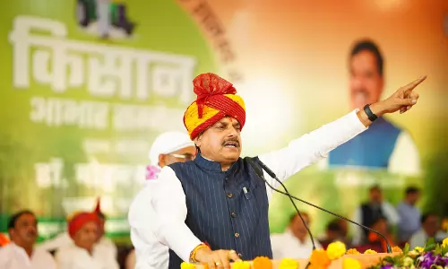 Bhopal: एमपी में नए साल का तोहफा, युवाओं और किसानों के लिए योजनाएं Bhopal: एमपी में नए साल का तोहफा, युवाओं और किसानों के लिए योजनाएं