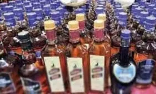 Begusarai: पुलिस ने किया नकली शराब फैक्ट्री का भंडाफोड़ Begusarai: पुलिस ने किया नकली शराब फैक्ट्री का भंडाफोड़