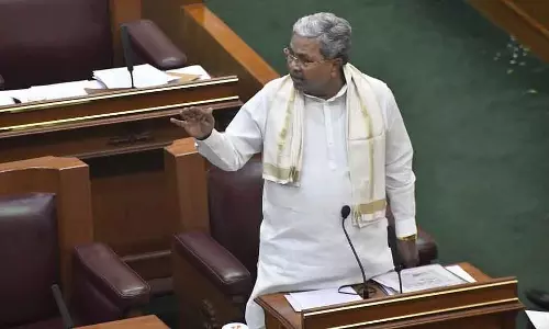 कमर्शियल सिलेंडर की कीमत 111 रुपये बढ़ी: आम आदमी को सीधा झटका; CM ने केंद्र पर जमकर निशाना साधा कमर्शियल सिलेंडर की कीमत 111 रुपये बढ़ी: आम आदमी को सीधा झटका; CM ने केंद्र पर जमकर निशाना साधा