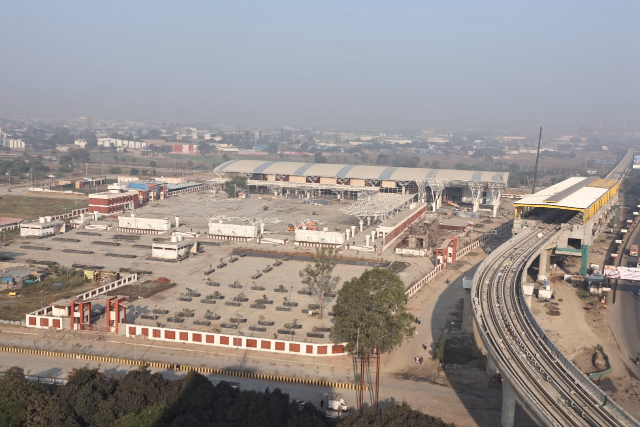 Indore: 2026 में इंदौर को नया मेट्रो नेटवर्क और ब्रिज तोहफा Indore: 2026 में इंदौर को नया मेट्रो नेटवर्क और ब्रिज तोहफा