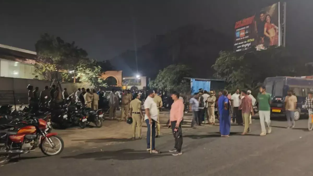 Ballari: बल्लारी में 2 MLA ग्रुप के बीच हुई झड़प में 1 की मौत: 11 के खिलाफ FIR दर्ज