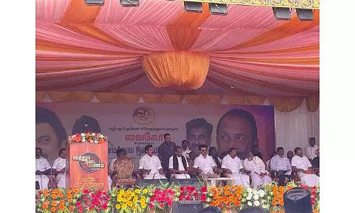 प्रभाकरण की तस्वीर को लेकर कांग्रेस ने त्रिची में DMK गठबंधन की पहली 2026 मीटिंग का बायकॉट किया