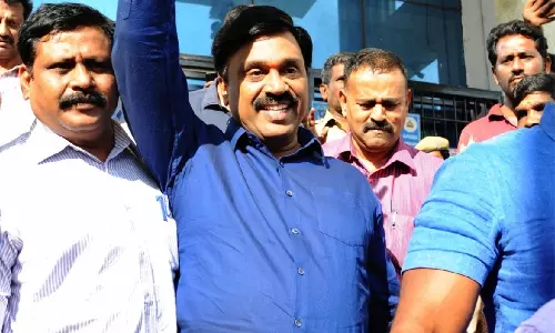 HC जज से जांच की मांग, कांग्रेस कार्यकर्ता मौत पर कर्नाटक BJP का बयान HC जज से जांच की मांग, कांग्रेस कार्यकर्ता मौत पर कर्नाटक BJP का बयान