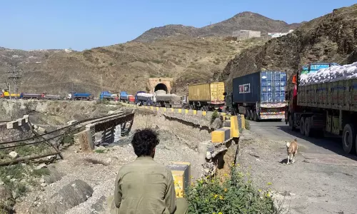Turbat में सीमावर्ती व्यापार बंद के विरोध में प्रदर्शन