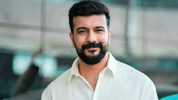 Kerala: रमेश पिशारोडी के नाम पर चर्चा, त्रिपुनिथुरा सीट पर सघन चुनावी तैयारी Kerala: रमेश पिशारोडी के नाम पर चर्चा, त्रिपुनिथुरा सीट पर सघन चुनावी तैयारी