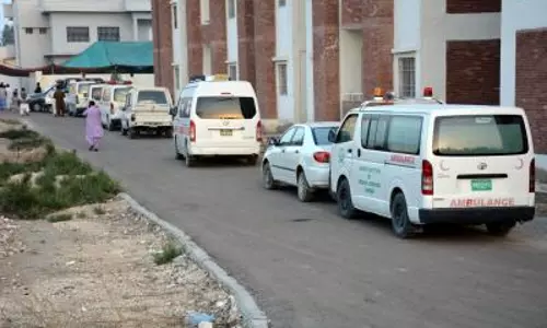 Pakistan: फंड की कमी से मरदान चिल्ड्रन हॉस्पिटल प्रभावित Pakistan: फंड की कमी से मरदान चिल्ड्रन हॉस्पिटल प्रभावित