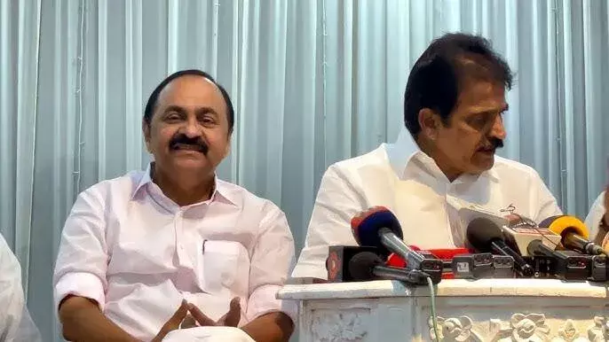 SIT पर रुकावट का आरोप, केसी ने कार्रवाई की मांग की SIT पर रुकावट का आरोप, केसी ने कार्रवाई की मांग की
