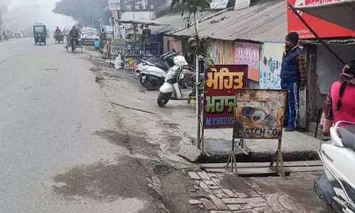 PWD और सिविक बॉडी की खराब प्लानिंग को शहर भर में बाढ़ के लिए ज़िम्मेदार ठहराया गया PWD और सिविक बॉडी की खराब प्लानिंग को शहर भर में बाढ़ के लिए ज़िम्मेदार ठहराया गया