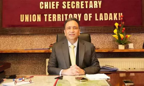 पहले दिन, नए CS Ladakh ने एडमिन सेक्रेटरी को फील्ड विजिट और रात भर रुकने का निर्देश दिया पहले दिन, नए CS Ladakh ने एडमिन सेक्रेटरी को फील्ड विजिट और रात भर रुकने का निर्देश दिया