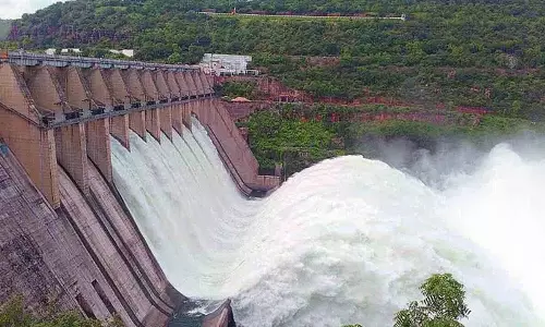 Telangana Andhrapradesh के बीच पानी के मुद्दे पर समिति का विरोध