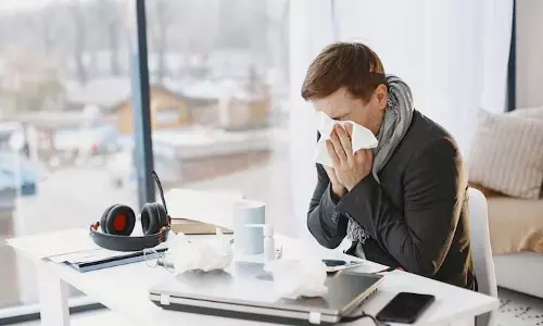 अमेरिका में Flu के मामले बढ़े, नए स्ट्रेन से बुज़ुर्गों पर ज़्यादा असर