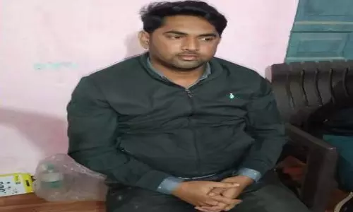 ACB की बड़ी कार्रवाई: SDM कार्यालय का बाबू 1 लाख की रिश्वत लेते रंगे हाथों गिरफ्तार ACB की बड़ी कार्रवाई: SDM कार्यालय का बाबू 1 लाख की रिश्वत लेते रंगे हाथों गिरफ्तार