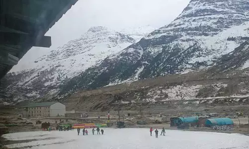 लंबे सूखे ने Sissu Cafe के मालिक को कुछ नया करने पर मजबूर कर दिया था लंबे सूखे ने Sissu Cafe के मालिक को कुछ नया करने पर मजबूर कर दिया था