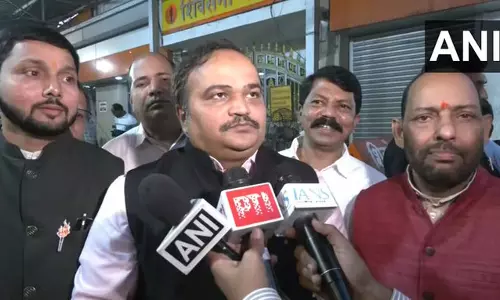 महाराष्ट्र विधानसभा चुनाव: शिवसेना (यूबीटी) ने महायुटी गठबंधन पर जताई प्रतिक्रिया महाराष्ट्र विधानसभा चुनाव: शिवसेना (यूबीटी) ने महायुटी गठबंधन पर जताई प्रतिक्रिया