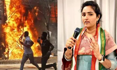 Boyalapalli Rekha ने बांग्लादेश के हिंदू खोकन चंद्र दास की हत्या की निंदा की Boyalapalli Rekha ने बांग्लादेश के हिंदू खोकन चंद्र दास की हत्या की निंदा की