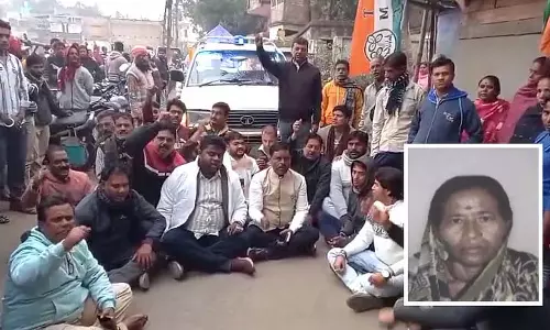 बर्दवान में कॉल सुनने के बाद Panic से महिला की मौत, परिवार ने किया विरोध प्रदर्शन