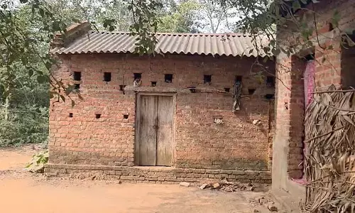 Bankura में बेटी की हत्या के बाद पिता पर हत्या का आरोप Bankura में बेटी की हत्या के बाद पिता पर हत्या का आरोप