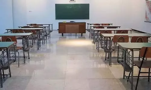 School में बिजली की अत्यधिक खपत, बिल लगभग 13 हजार!