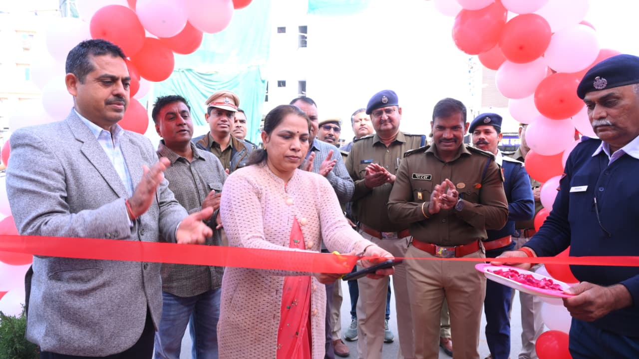 प्रदर्शनी का मुख्य उद्देश्य आमजन को सड़क सुरक्षा के प्रति सजग बनाना है: DTO चौधरी