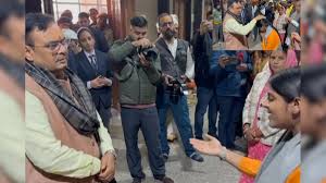 Jaipur: मुख्यमंत्री भजनलाल शर्मा से कविता सुनाने वाली बालिका ने सभी का मन जीता
