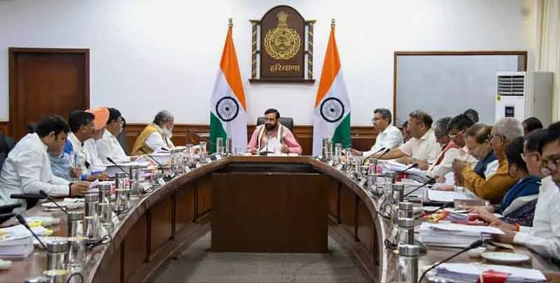 Haryana कैबिनेट ने एएसआई की विधवा को सरकारी नौकरी देने के प्रस्ताव को मंजूरी दी Haryana कैबिनेट ने एएसआई की विधवा को सरकारी नौकरी देने के प्रस्ताव को मंजूरी दी