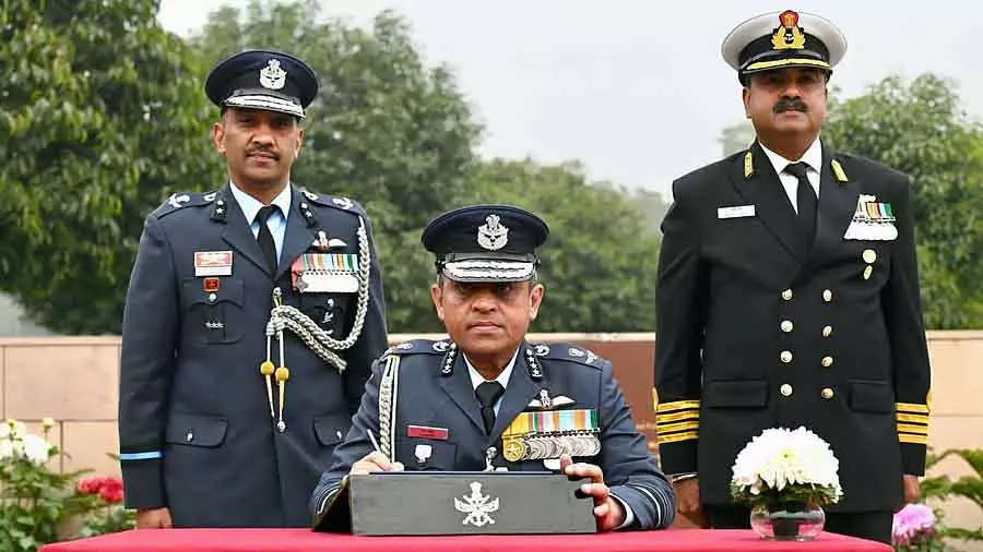 एयर मार्शल नागेश कपूर ने IAF के वाइस चीफ ऑफ एयर स्टाफ का पदभार संभाला एयर मार्शल नागेश कपूर ने IAF के वाइस चीफ ऑफ एयर स्टाफ का पदभार संभाला