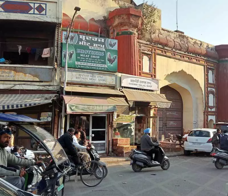 Punjab: पवित्र शहर का दर्जा पक्का करने के लिए व्यापारियों के साथ समझौता करना बड़ी चुनौती Punjab: पवित्र शहर का दर्जा पक्का करने के लिए व्यापारियों के साथ समझौता करना बड़ी चुनौती