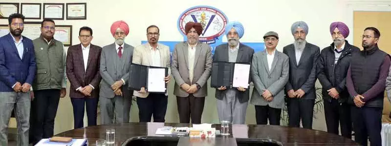 पशुपालन में रिसर्च और ट्रेनिंग को बढ़ावा देने के लिए वेट यूनिवर्सिटी और ICAR ने समझौता किया पशुपालन में रिसर्च और ट्रेनिंग को बढ़ावा देने के लिए वेट यूनिवर्सिटी और ICAR ने समझौता किया