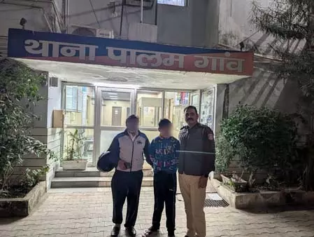 ऑपरेशन मिलाप: पुलिस ने एक महीने में 102 लापता लोगों को परिजनों से मिलवाया ऑपरेशन मिलाप: पुलिस ने एक महीने में 102 लापता लोगों को परिजनों से मिलवाया