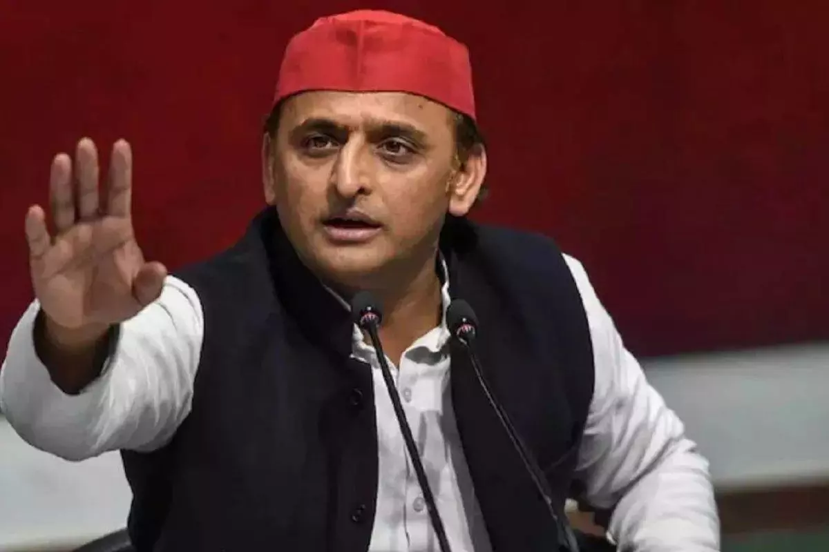 Lucknow: अखिलेश यादव ने कार्यकर्ताओं से की मुलाकात, भाजपा पर साधा निशाना Lucknow: अखिलेश यादव ने कार्यकर्ताओं से की मुलाकात, भाजपा पर साधा निशाना