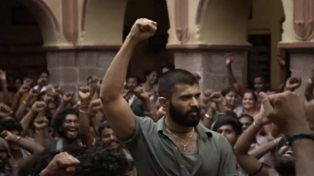 विजय देवरकोंडा की Kingdom 2 बंद हो गई? प्रोड्यूसर नागा वामसी ने तोड़ी चुप्पी विजय देवरकोंडा की Kingdom 2 बंद हो गई? प्रोड्यूसर नागा वामसी ने तोड़ी चुप्पी