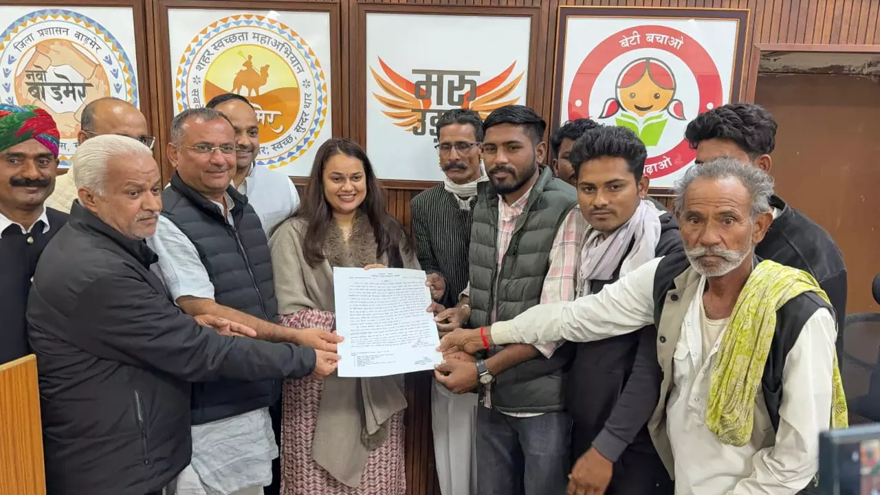 Barmer: स्वरूप सिंह खारा ने किया श्मशान भूमि आवंटन का उद्घोष Barmer: स्वरूप सिंह खारा ने किया श्मशान भूमि आवंटन का उद्घोष