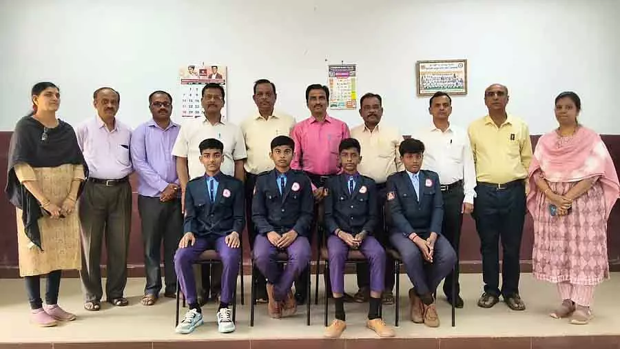 Karnataka : पुलिस चिल्ड्रन्स रेसिडेंशियल स्कूल राइफल शूटिंग चैंपियनशिप के लिए चुना गया Karnataka : पुलिस चिल्ड्रन्स रेसिडेंशियल स्कूल राइफल शूटिंग चैंपियनशिप के लिए चुना गया