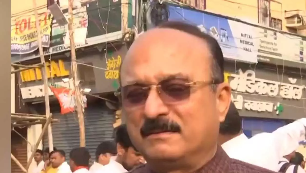दिल्ली: शिक्षकों के बारे में गलत जानकारी फैलाने पर केजरीवाल के खिलाफ FIR दिल्ली: शिक्षकों के बारे में गलत जानकारी फैलाने पर केजरीवाल के खिलाफ FIR