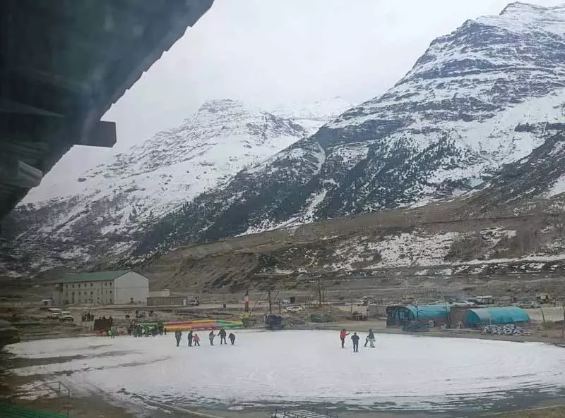 लंबे सूखे ने Sissu Cafe के मालिक को कुछ नया करने पर मजबूर कर दिया था लंबे सूखे ने Sissu Cafe के मालिक को कुछ नया करने पर मजबूर कर दिया था