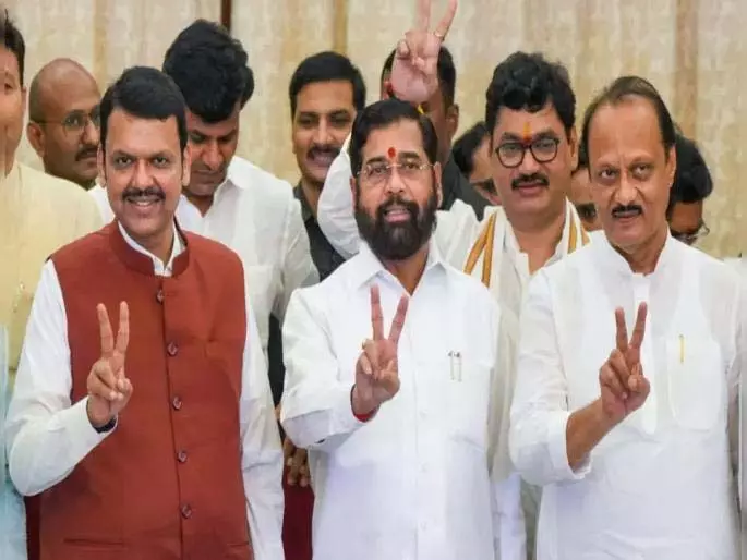 Mahayuti ने चुनाव से पहले नगर निगमों में 50 सीटों पर निर्विरोध जीत हासिल की Mahayuti ने चुनाव से पहले नगर निगमों में 50 सीटों पर निर्विरोध जीत हासिल की